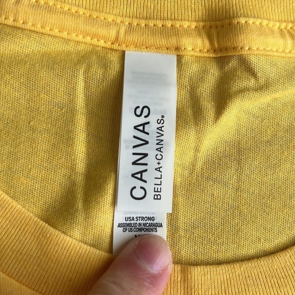 One Thankful Mama Yellow and White Graphic Tee - Picture 3 of 5